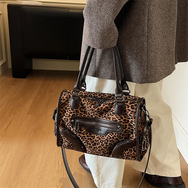 Tas Selempang Motif Leopard 2025, Tas Selempang Luas, Tas Jinjing Kasual Wanita untuk Siang dan Malam, Tas Selempang Minimalis, Bertekstur