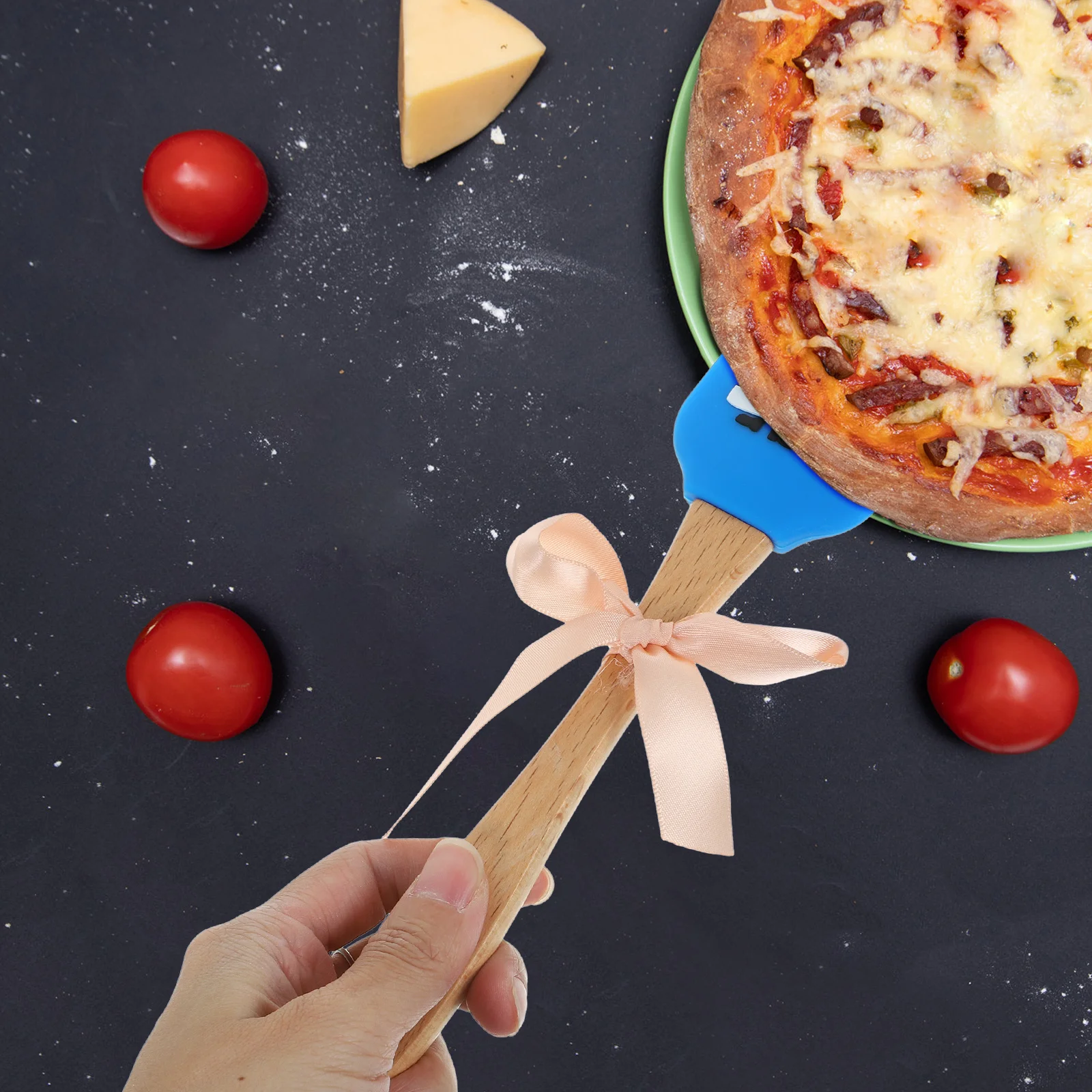 

1Pcs Silicone Christmas Spatula Butter Scraper Wooden Handle Cream Scraper Baking Decorating Kitchen Gadget Santa Claus Blue