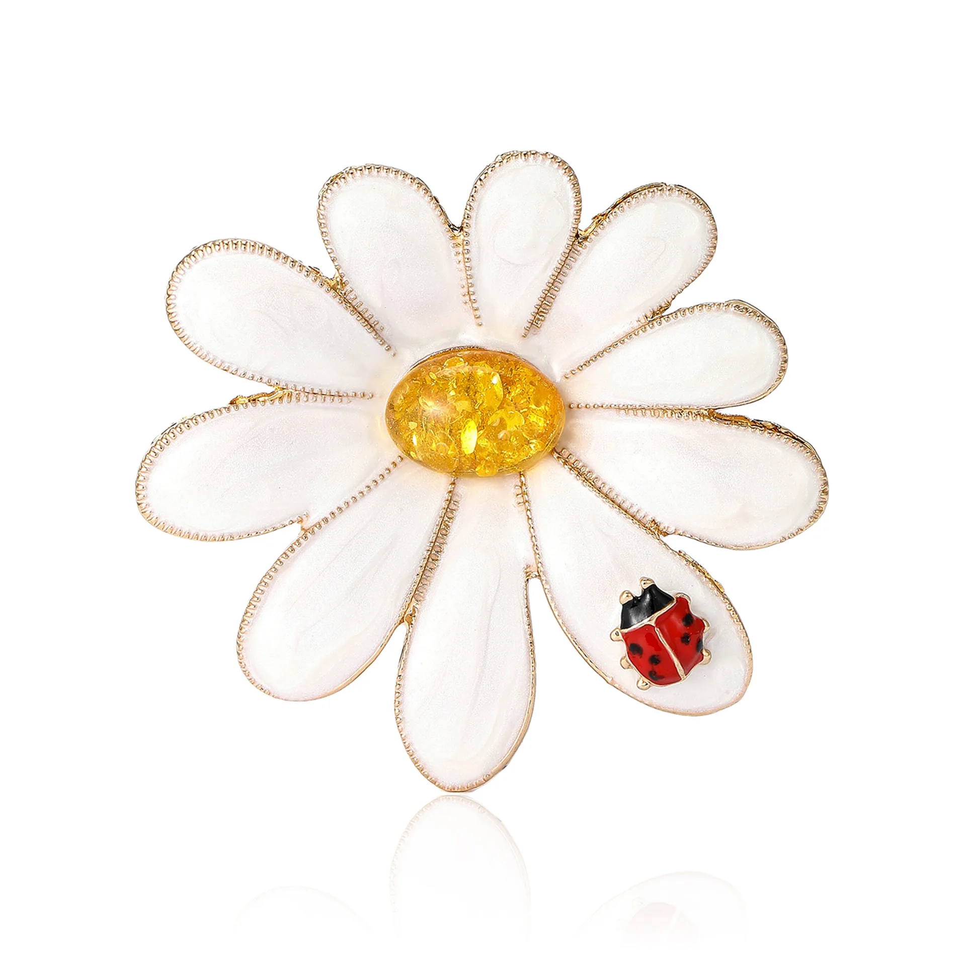 Trendy Beautiful Daisy Flower Brooches For Women Unisex Little Ladybug Lying on White Daisy Plant Brooch Office Party Pins Gifts