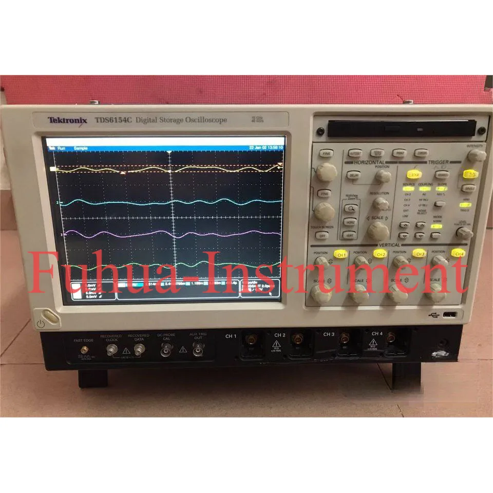 Tektronix TDS6154C 4Ch, 15GHz, 40GS/s Digital Oscilloscope