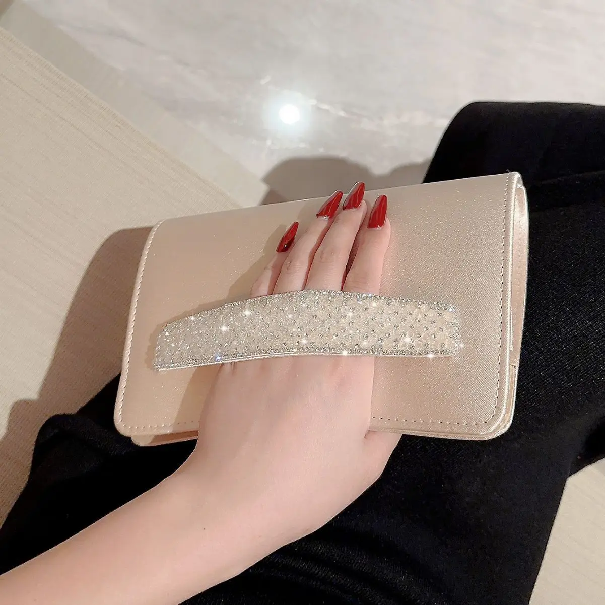 2023 New Glitter Diamond Evening Bags Elegant Women Clutch Purse Dinner Banquet Clutches Fashion Handbags Luxury Shoulder Bags