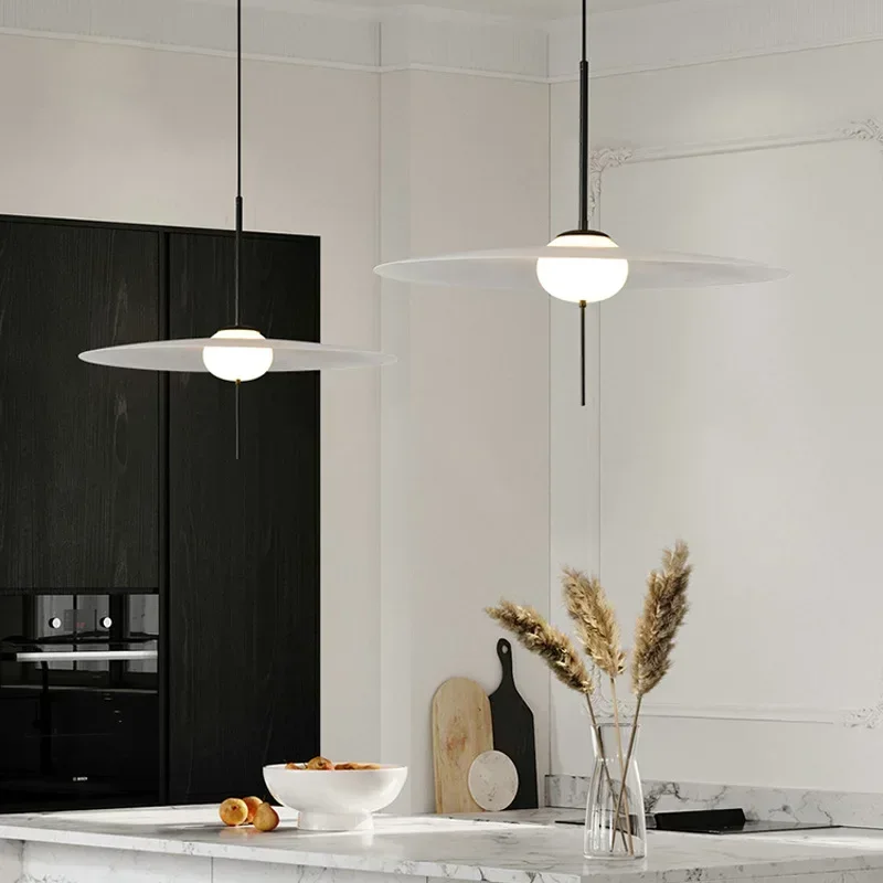 Nowoczesna kreatywna lampa wisząca na stół do jadalni Światło nordyckie luksusowa restauracja wisząca lampa wisząca do dekoracji salonu