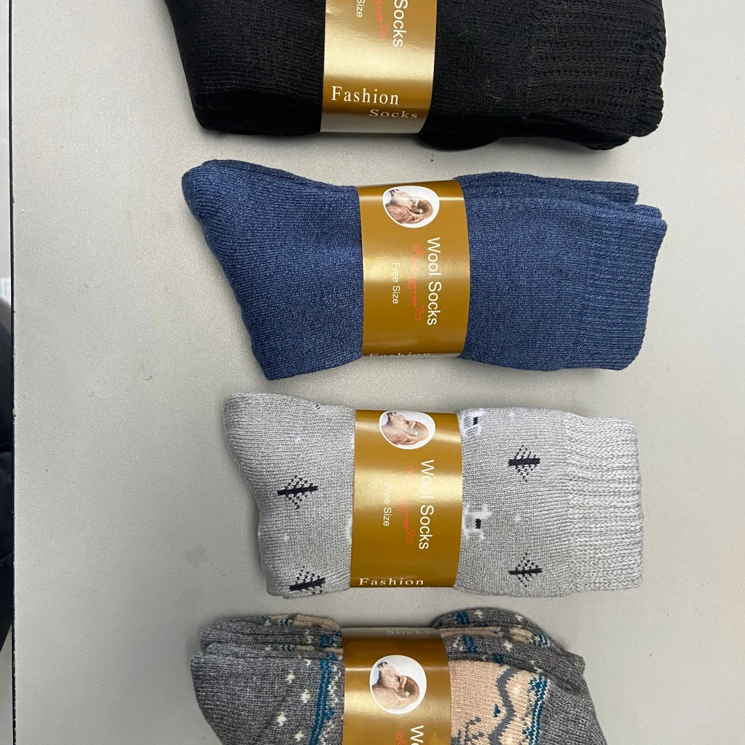 Men's Long Elastic Mid-Calf Wool Socks Full-Mesh Thick Needle 108 Stitches Reverse Yarn Knitting for Comfort And Style
