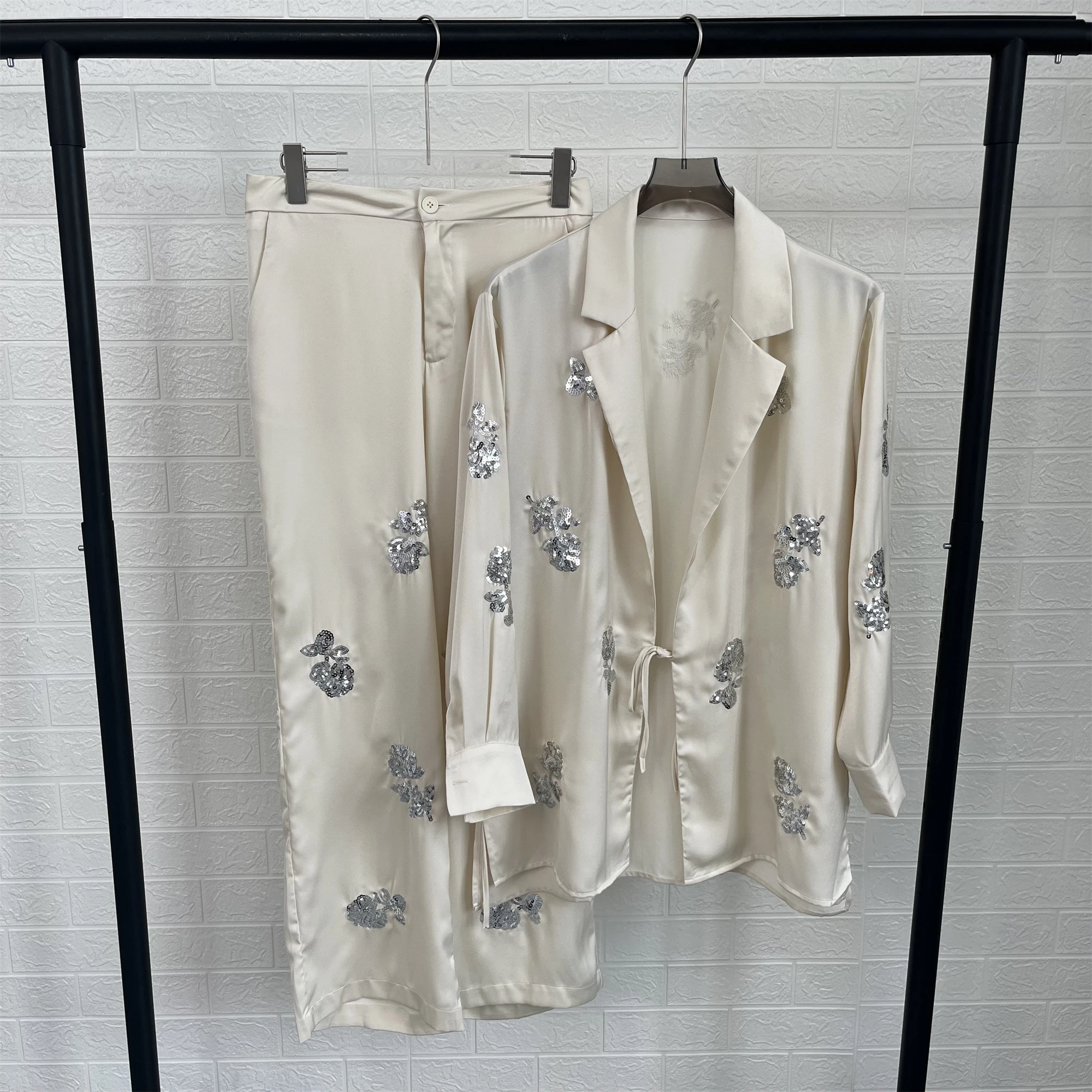 ZA2024-Women\'s Silk Texture Suit Coat and Straight Pants Set Casual Loose Versatile Bead Tie New Fashion StyleAutumn