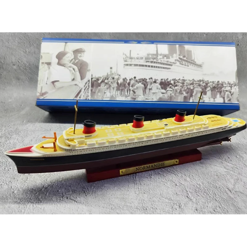 

ATLAS Diecast 1/1250 Scale NORMANDIE Luxury Liner Alloy Collection Ship Model Classic Static Display Model Boy Gift Toy