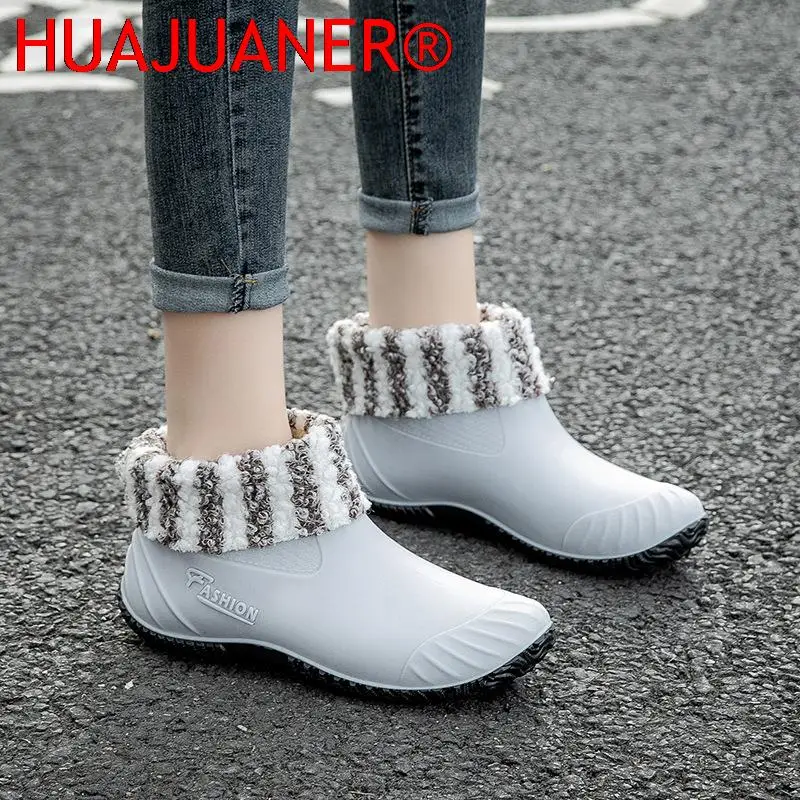 Water Shoes Women Shoes Ankle Rain Boots Rubber PVC Rainboots Waterproof Women Slip On Fashion Fishing Boots Flats Footwear