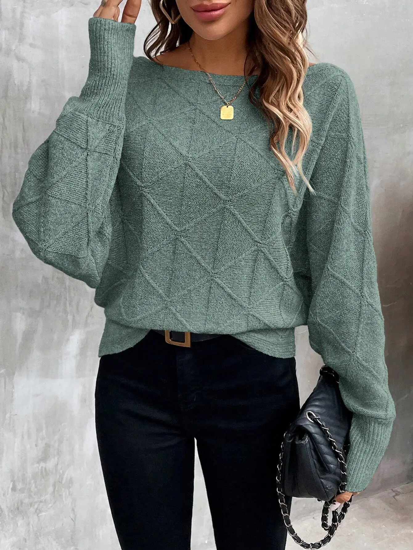 

Women's Green Diamond Knit Batwing Sleeve Pullover Sweater for Autumn Winter Casual Wear