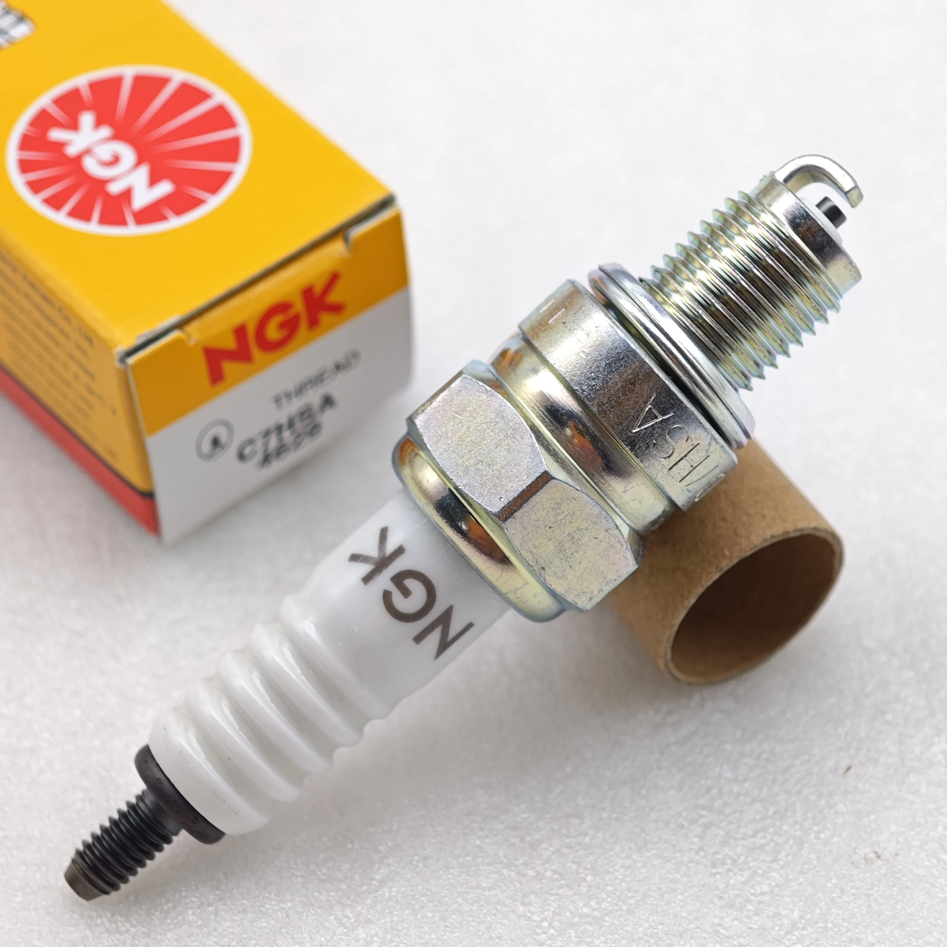 1pcs C7HSA 4629 NGK Spark Plug