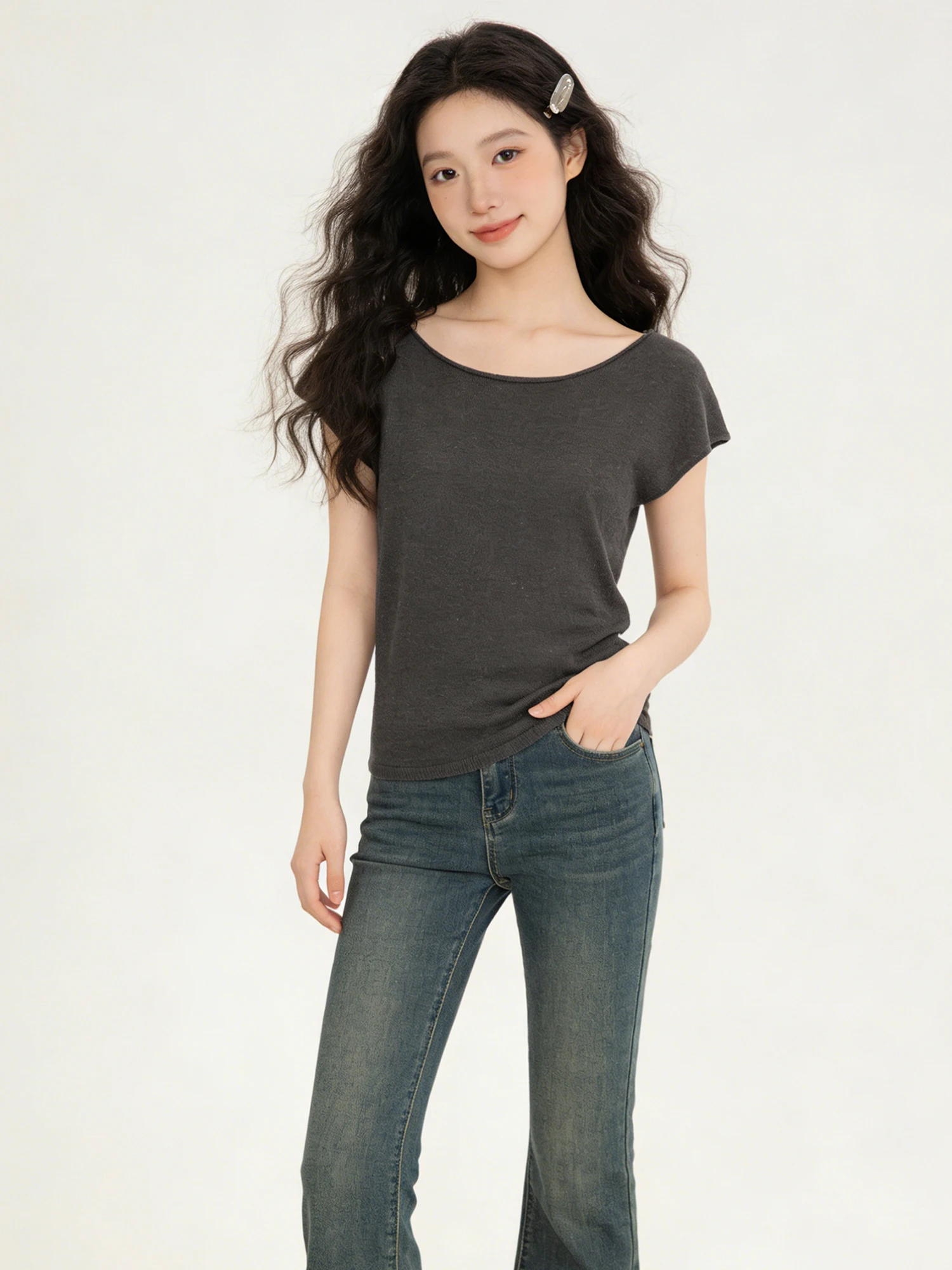 Korean Style Short Sleeve Knitted Sweater Women's Fashionable Cuffed Collar Top Lightweight Comfortable Polyester Blend