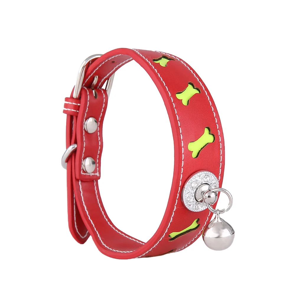 

1pc Bone Shape Pet Collar Adjustable PU Reflective Collar Creative Bell Decor Necklace for Pet Cat Dog(Red)