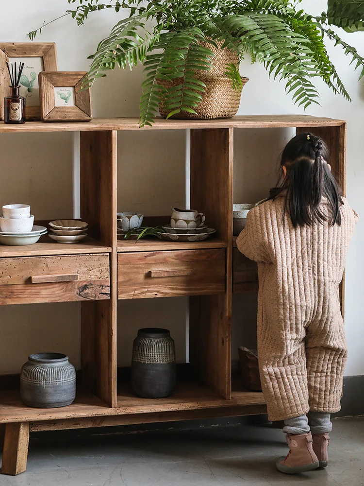 Log literary and artistic six-grid three-bucket entrance cabinet, old pine American retro solid wood wall cabinet