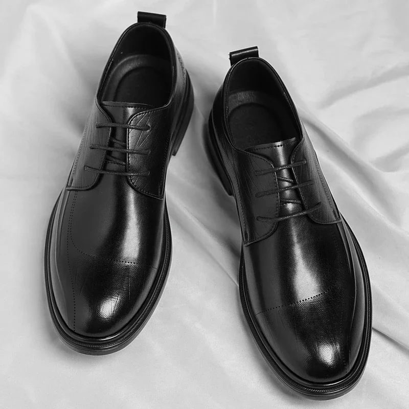 

High-end Leather Shoes Men's Leather Breathable New Business Casual Soft Sole Pointed British Style Men Wedding Groom Shoes