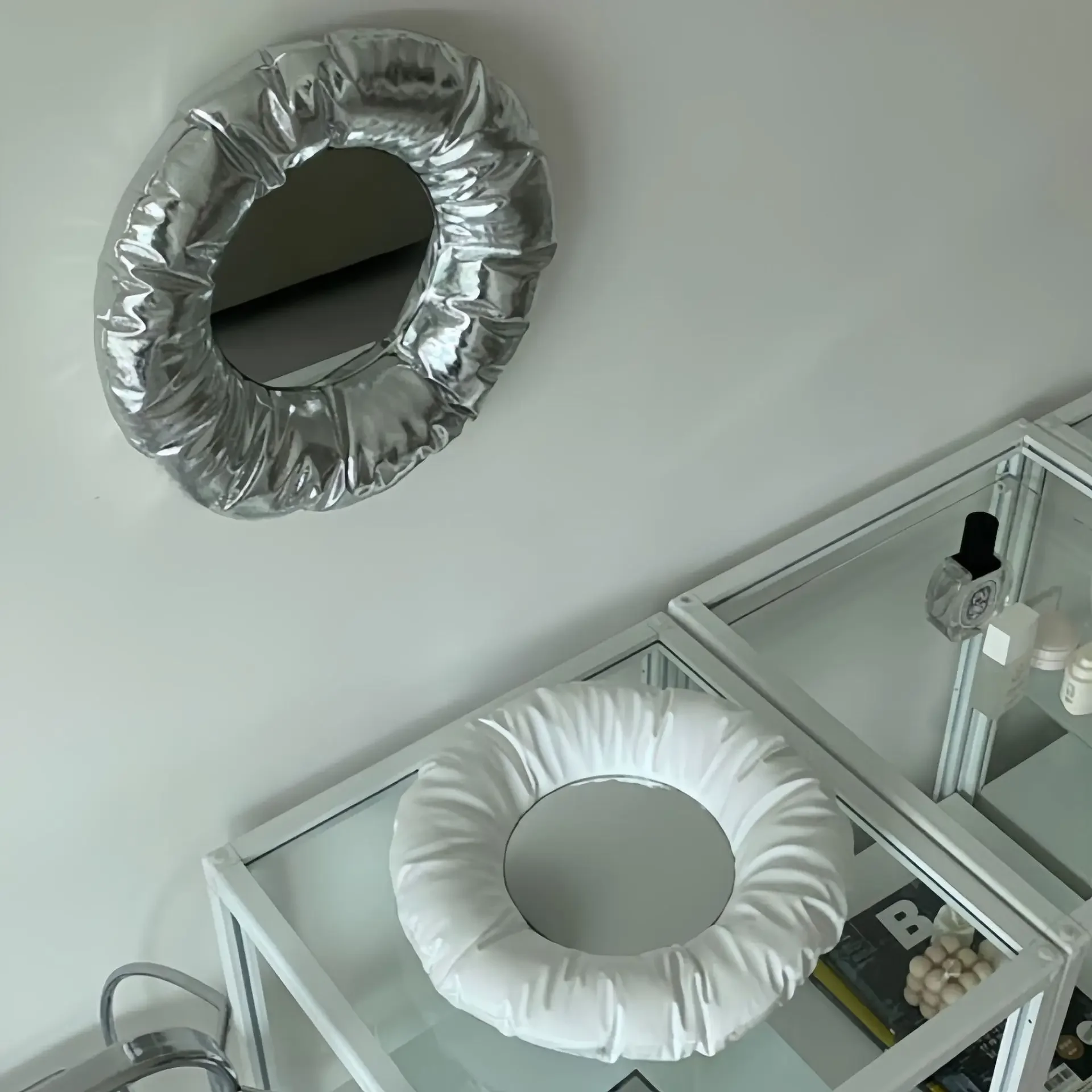 Round Shape Mirror Ins Creative Living Room Bedroom Wall Hanging Decoration Cotton Makeup Mirror Semi-round Wall Decoration