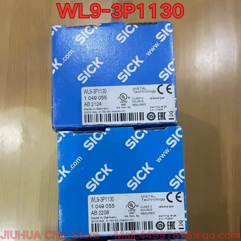 New WL9-3P1130 photoelectric sensor
