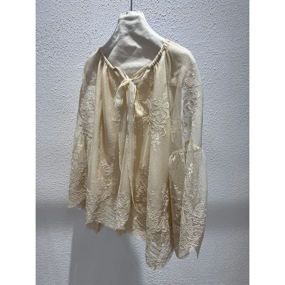 Chic Light Maturity Style Rice Apricot Splice Lace Casual Loose Slimming Top French Style Long Sleeve T-Shirt for Women