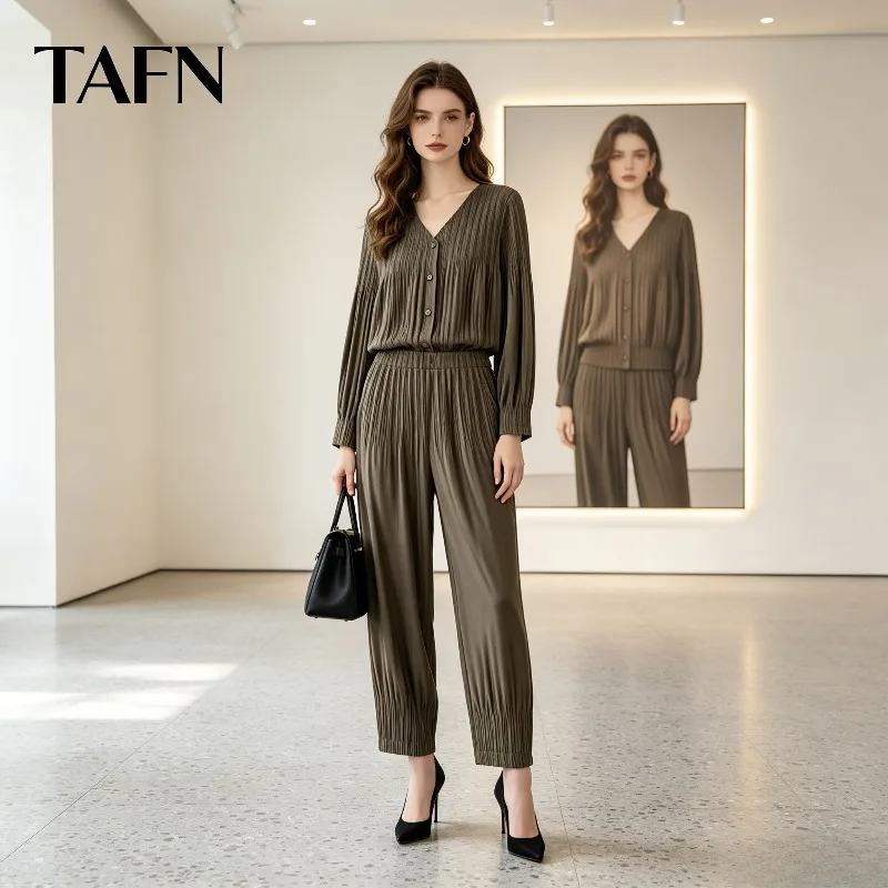 Miyake Pleated 2026 Autumn New Light Mature Kochi Complete Outfit Pleated Casual Suit Women Solid Color Versatile Jacket Pleat