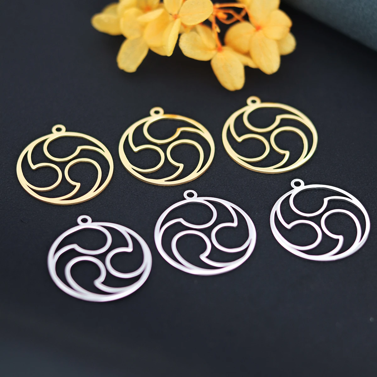 3pcs Sacred Japanese Swastika Pagan Charm Pendant For Jewelry Making Earrings Bracelet Necklace Accessories DIY Craft Findings