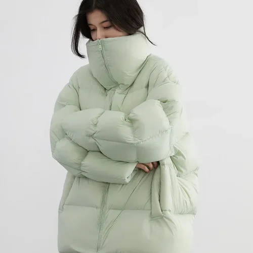 أسفل المعاطف