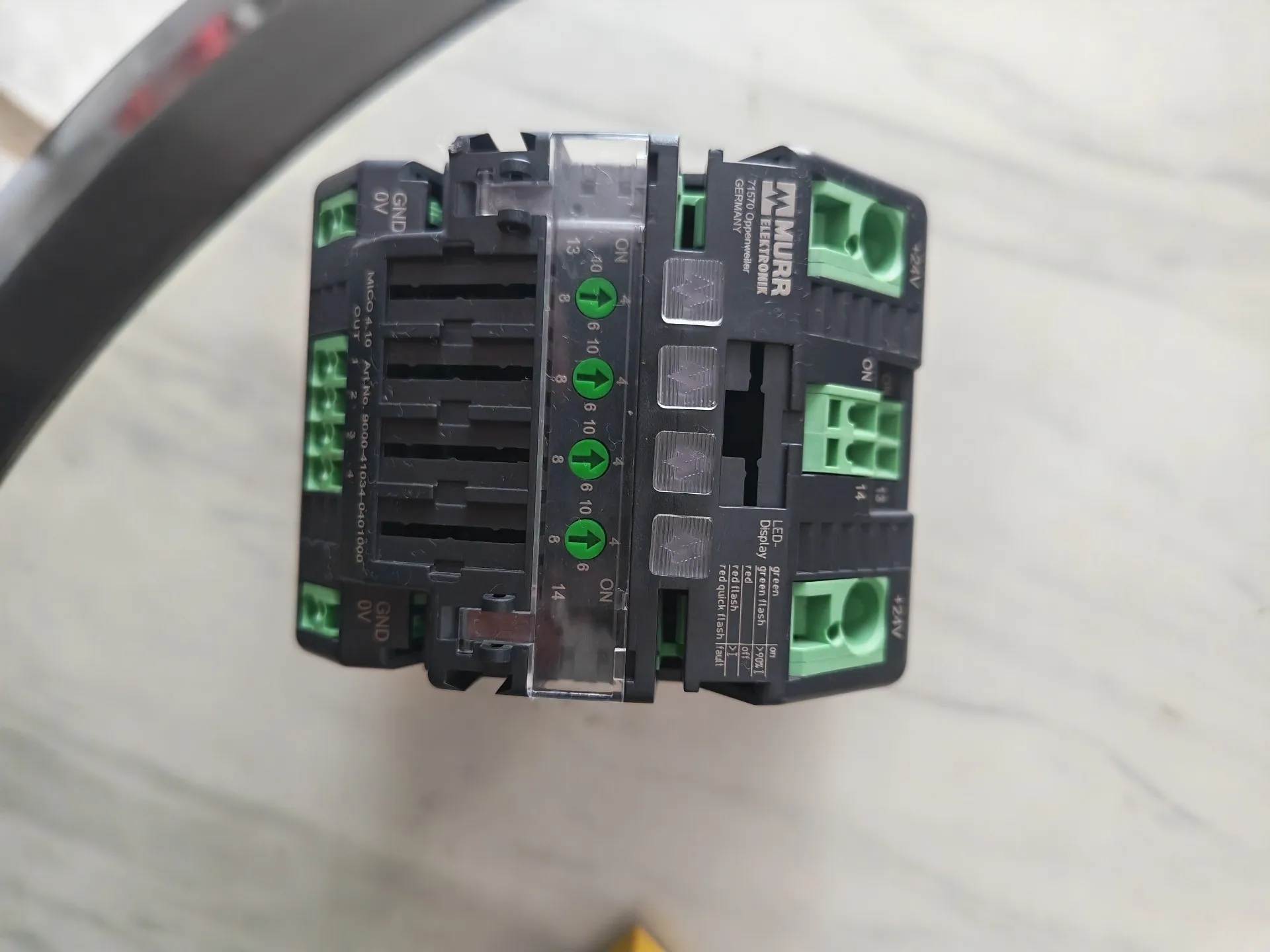 D-71570 Electronic …