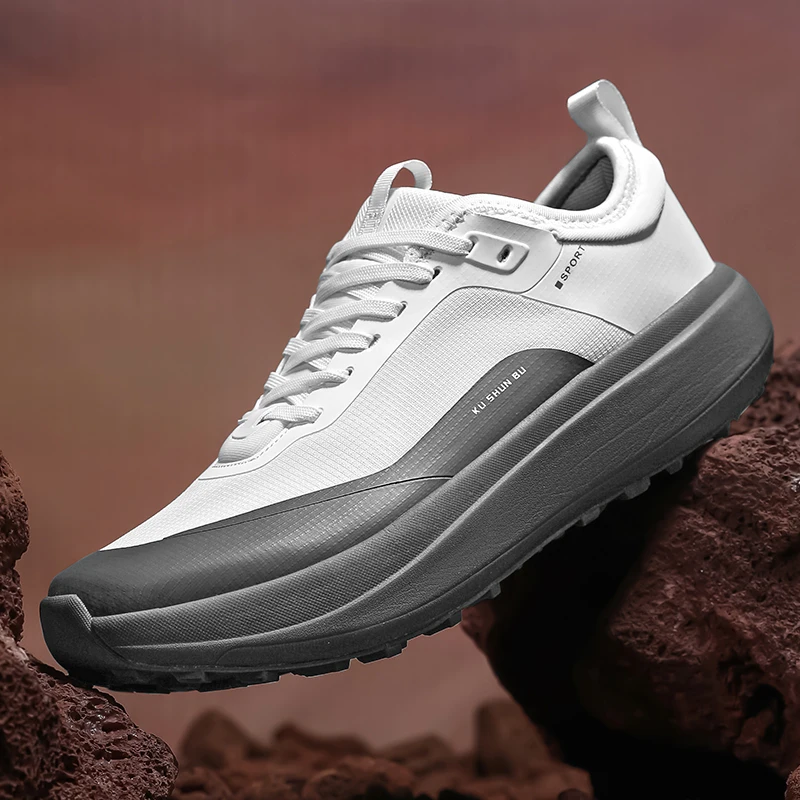 

2026 Super Cool Hiking Shoe Man Professional Rock Climbing Shoes Men Outdoor Walking Shoes Mens Wide Feet Sport Sneakers