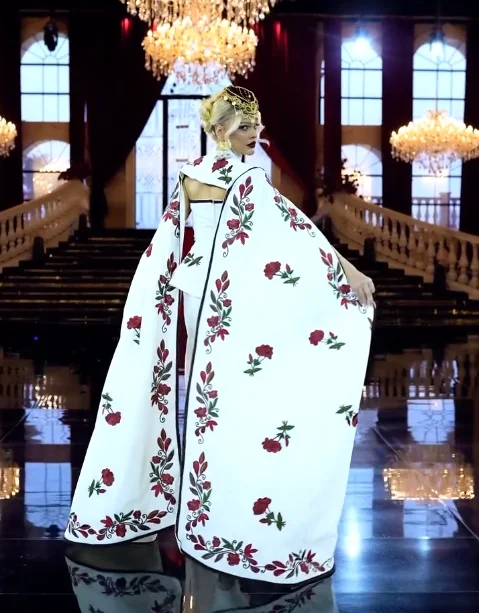 Customized Elegant Floral Pantsuit Evening Kosovo High Neck Shawl Traditional Atmosphere Trailing Prom Dresses