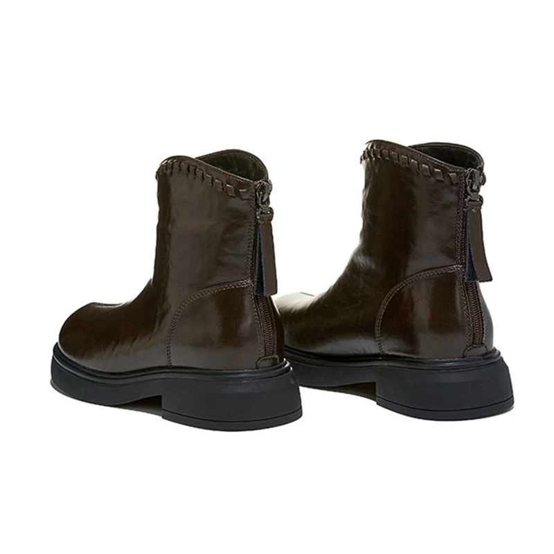 2025 جديد المرأة حذاء من الجلد و أحذية بوت قصيرة جولة تو عدم الانزلاق النساء الأحذية حجم كبير المنسوجة ريترو ستايل الإناث دراجة نارية الأحذية