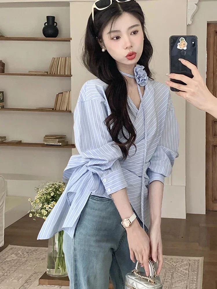 Camisa a rayas florales en 3d para mujer, blusa ajustada a la moda con cuello de pico, blusa de manga larga dulce, Tops elegantes de diseño Irregular coreano Chic para mujer