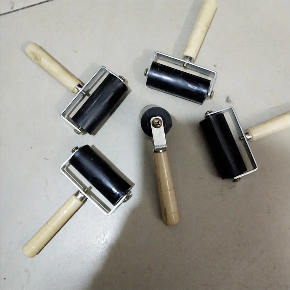 

2Pcs Rubber Roller Ink Stamping Heavy Metal Frame Comfortable Handle Suitable for Printmaking Scrapbook Wallpaper