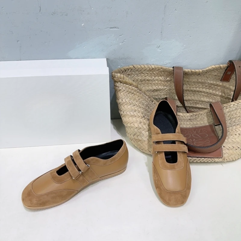 

Тарелки Туфли с круглым носком, простые и дышащие шнурки для женщин, Мэри Джейн и балетная модель, ретро-стиль, осенне-зимняя мода, универсальные и удобные, без шнурков, для повседневного прикосновения.