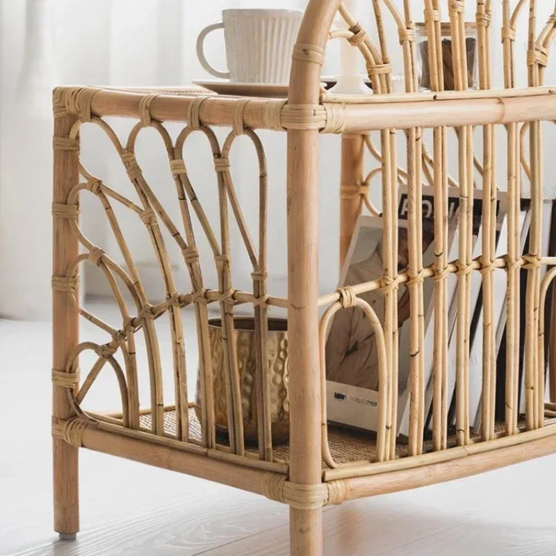 # Einfacher rattan gewebter Couchtisch, Schlafzimmer, Sofa, Beistelltisch, natürlicher indonesischer Rattan-Nachttisch, flexible mobile Zimmerschreibtische