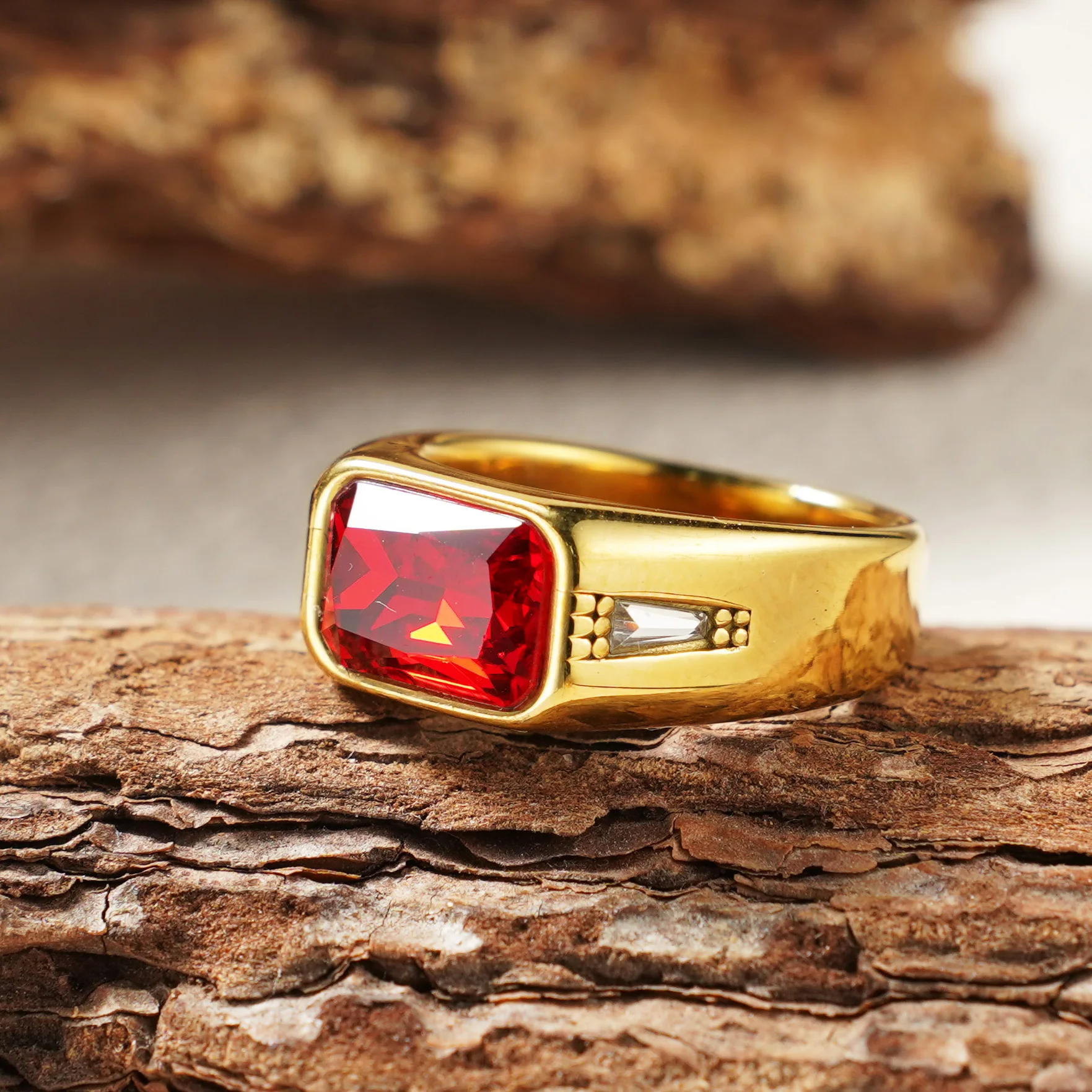 Vintage 18K Vergoldeter Siegelring, 316L Edelstahl, Farbiger Zirkon Statement-Ring für Männer/Frauen, Retro Edelstein-Band – Detail 3