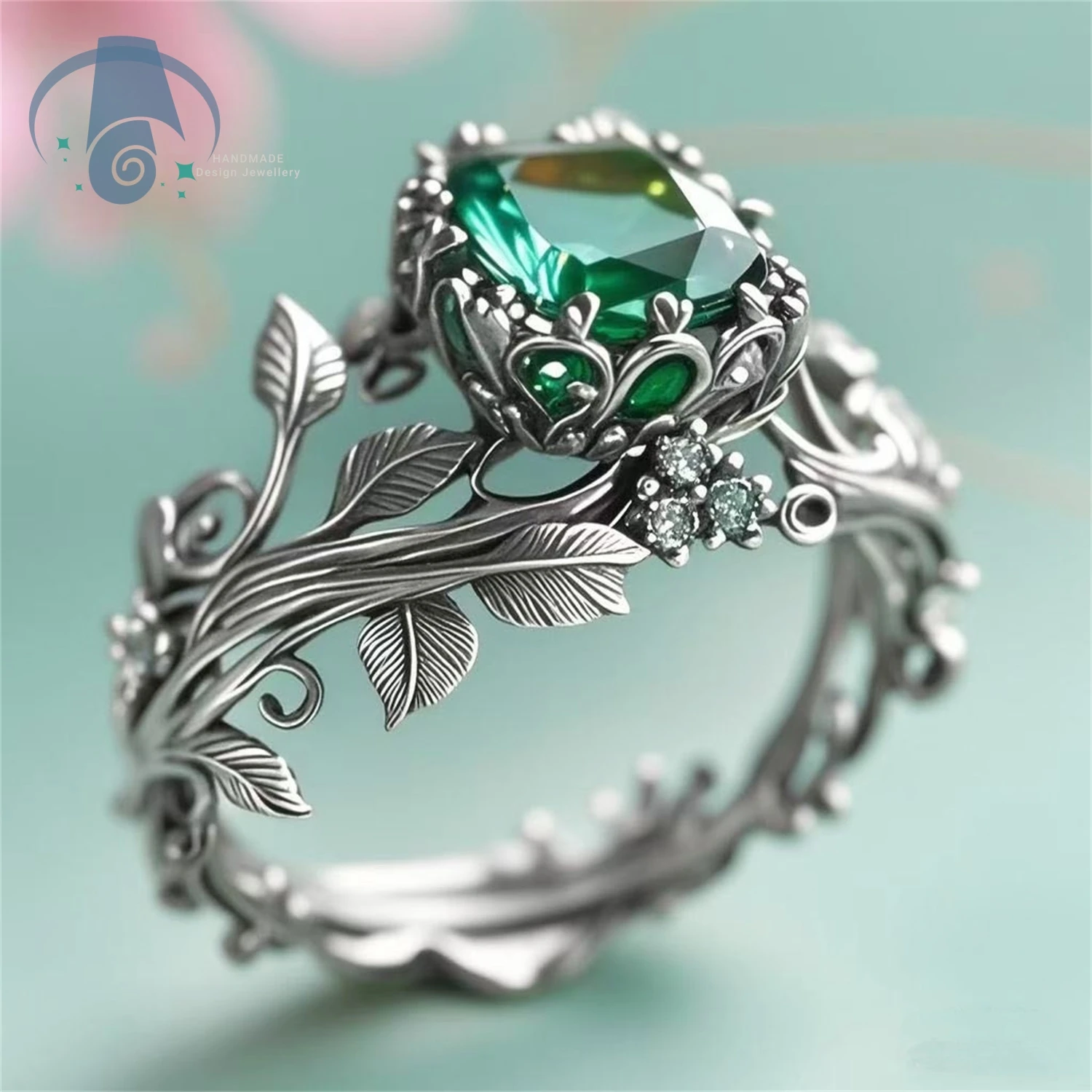 Anillo Vintage de Aleación con Tótem de Vid y Cristal Verde, Joyería de Moda para Mujer, Idea de Regalo para Uso Diario y Ocasiones Especiales