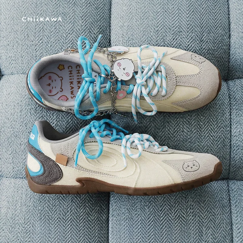 Chaussures de sport rétro mignonnes et exquises Chiikawa Usagi Kawaii Anime Cartoon, idéales pour les loisirs, cadeau d'anniversaire, chaussures de mode pour l'éveil moral