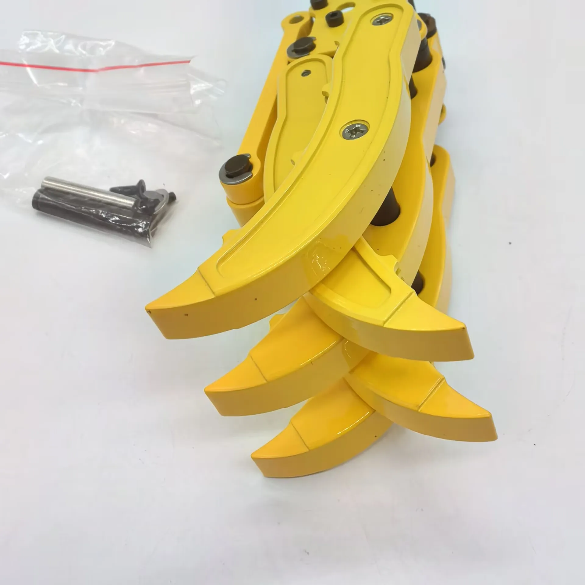 

Doublee Ec160e Metal Quick Hitch Coupler/ Gripper For Rc 1:14 E010 E111 Hydraulic Excavator Model