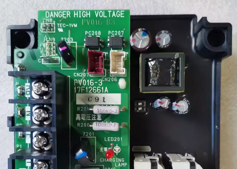新しいハイセンス日立セントラル空調インバーターモジュール 17C72828A B 17F12661A HS15A3F12