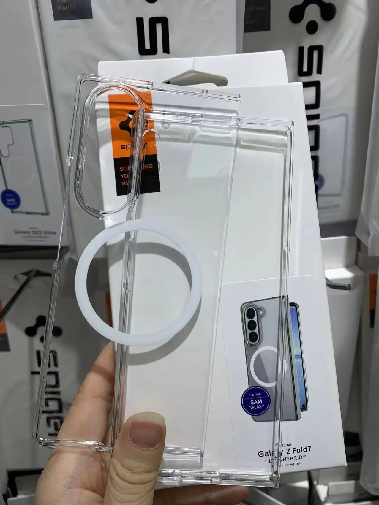 Spigen Przezroczyste Etui PC z MagSafe do Samsung Galaxy Z Fold 8 Ultra 7 6 5, Ultracienkie, Odporne na Wstrząsy, Twarde Etui na Z Fold7 — zdjęcie produktu 7