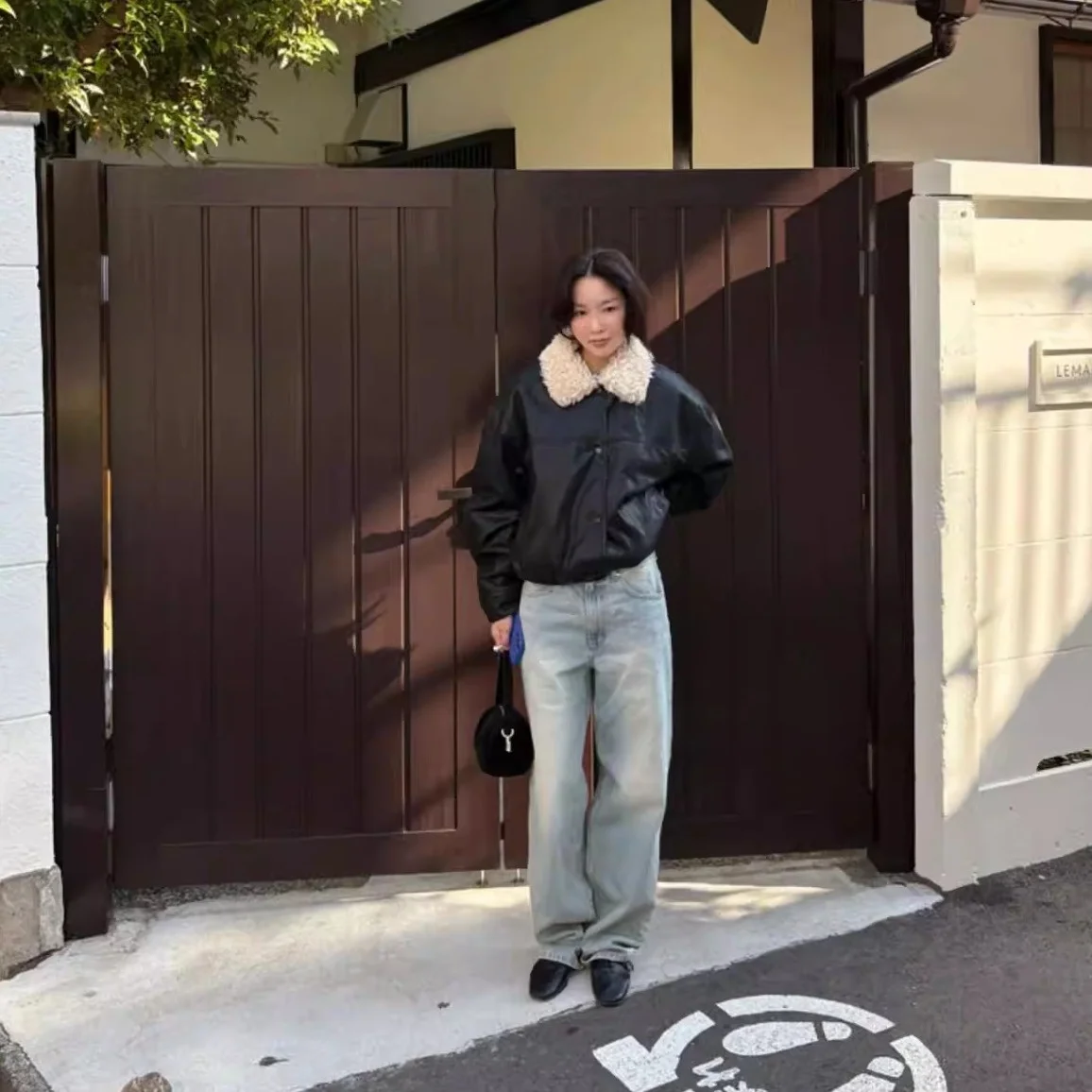 Faionable Retro Leather And Fur Jaet Coat for Women Korean Sle Loose Fit Long Sve Zipper Closure ort Outerwear