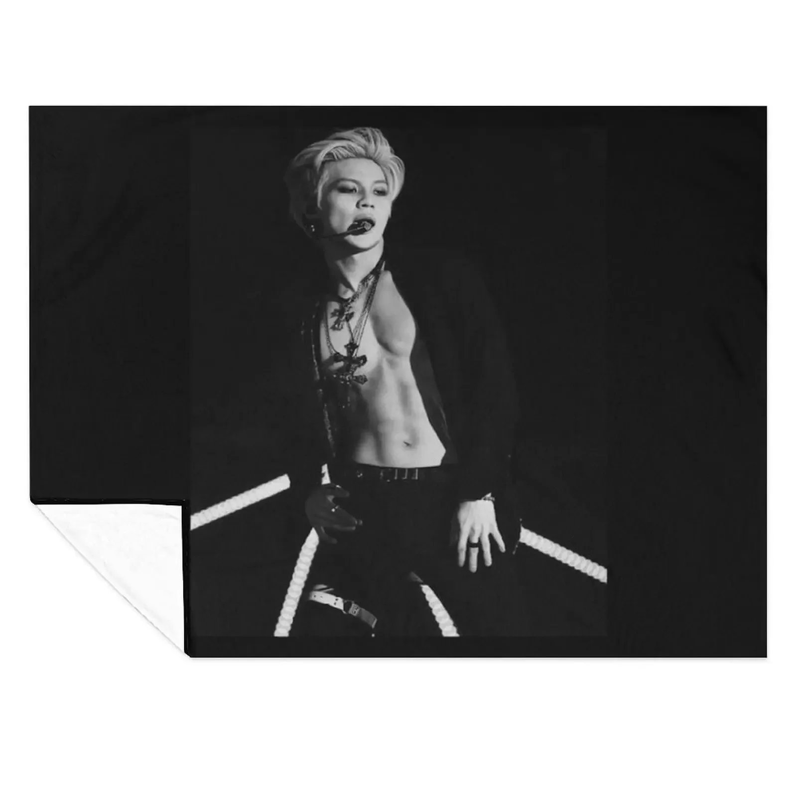 

SHINEE TAEMIN Classic . Throw Blanket Decorative Throw Stuffeds Comforter Soft Blankets