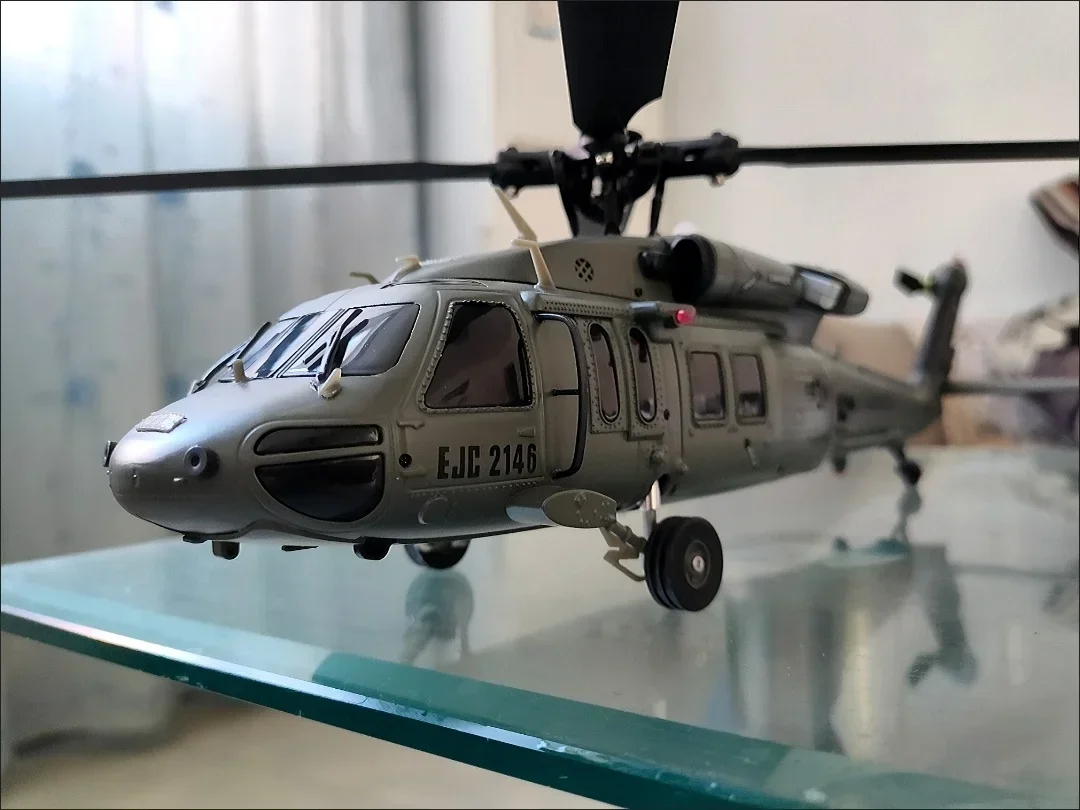 Black Hawk Remote Controlled Aircraft, RC Helicopter, Dual Brushless Motor, Rtf Toy, Utilitário 3d6g, Presentes de Moda, Yxznrc F09 Uh60