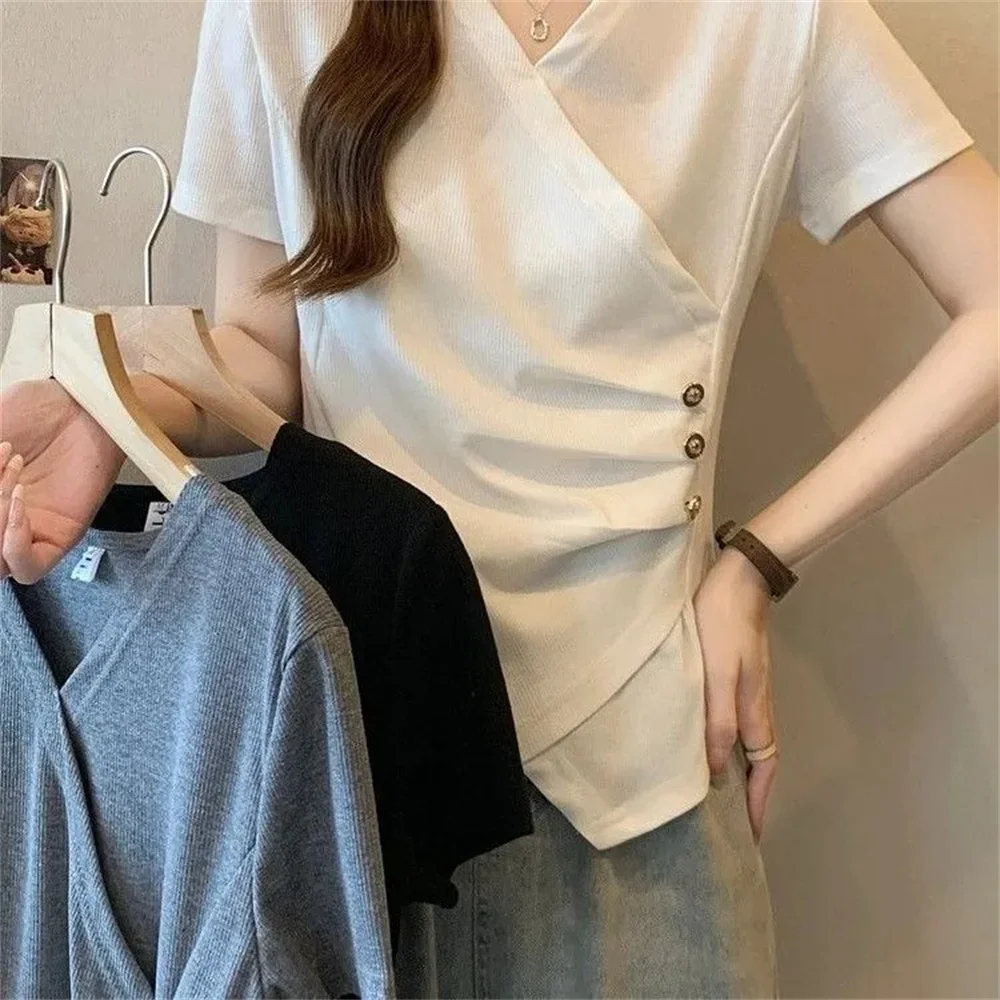 T-shirt Boutonné à Manches Courtes pour Femme – Collection Été – Haut Tricoté Élégant et Polyvalent – Pull Chic à Boutons pour Femme