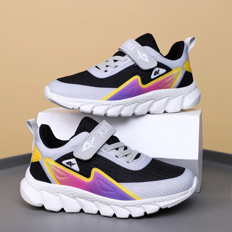 Breathable mesh outdoor running shoes for fashionable girls, suitable for daily wear and commuting