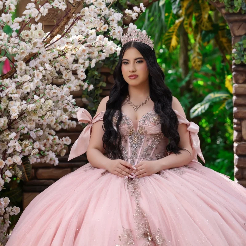 

Light Pink Quinceanera Dresses Off the Shoulder Sequins Crystal Decal 3D Flower Long tail Bow Vestidoe 15 Quinceanera Customize