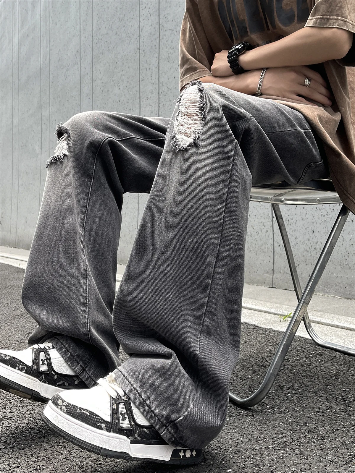 

Ripped Loose Fit Men's Jeans Bla ey Waed American Street Sle Casual Long Trousers Trendy Brand Hole Punching Jeans