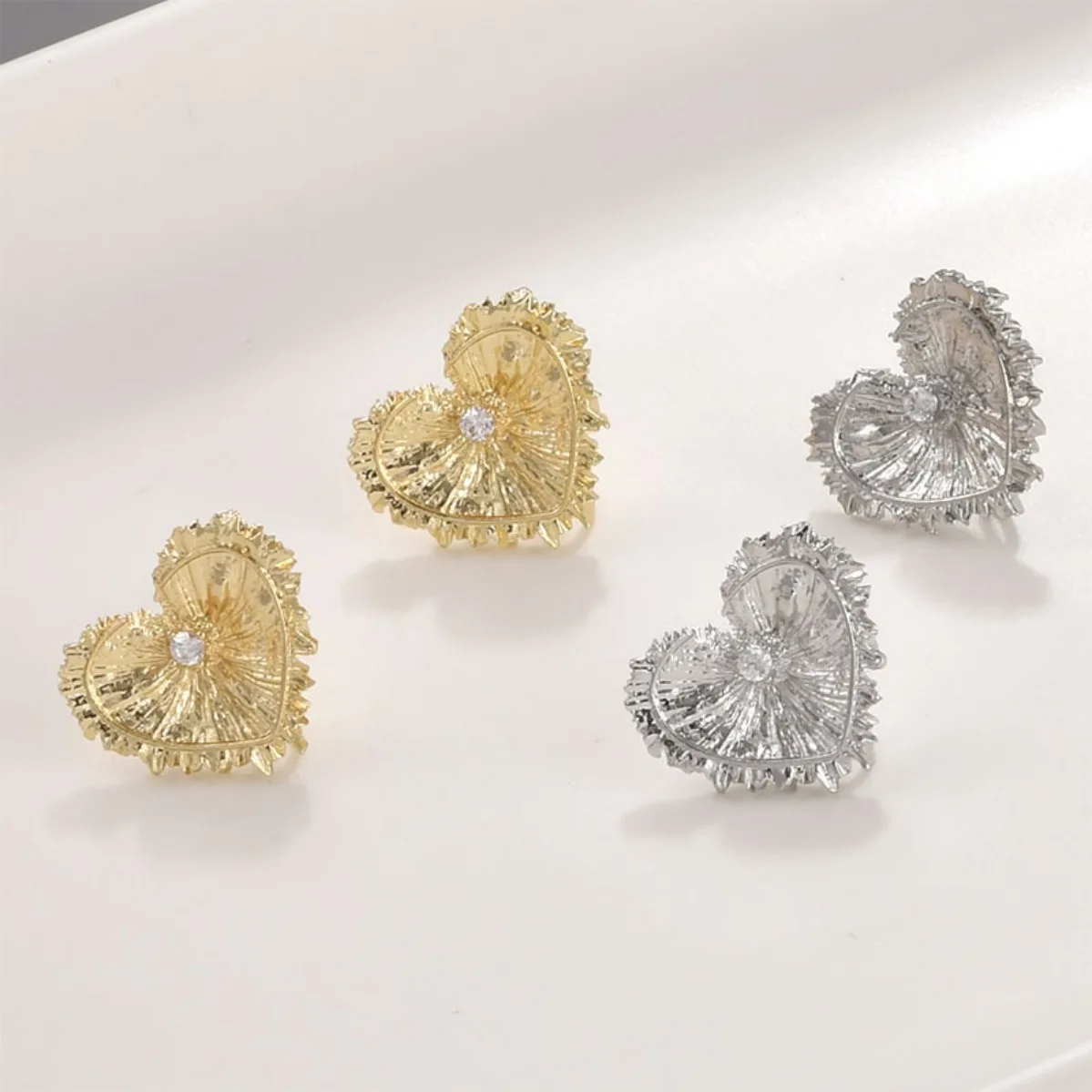 Brass 14K Gold Plated Color‑Retentive Lace‑Textured Heart Earring Post DIY Handmade Earring Jewelry Making Supplies
