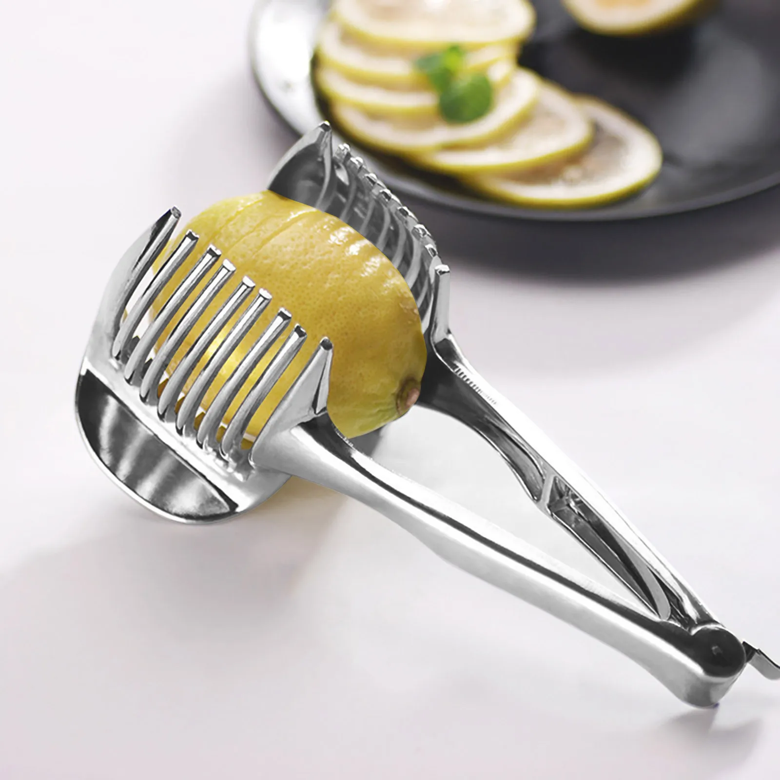 

Multipurpose Slicer Clamp Fruit Vegetable Cutting Tool for Tomato Lemon Potato Kitchen Gadget with Tongs Non Slip Use
