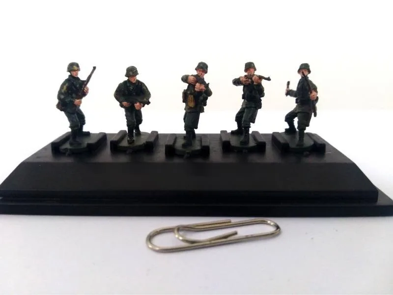 

1/72 New Arrival Special Price Die-cast PVC German Army Soldier Set Sand Table Tank Scene Model Furniture War Collection Toys