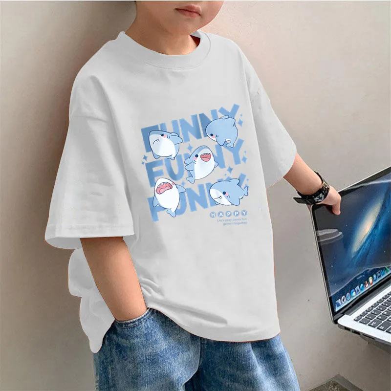 تي شيرت صيفي لطيف بأكمام قصيرة للأولاد بنمط سمك القرش، ملابس صيفية كاجوال برقبة دائرية نصف كم للأولاد