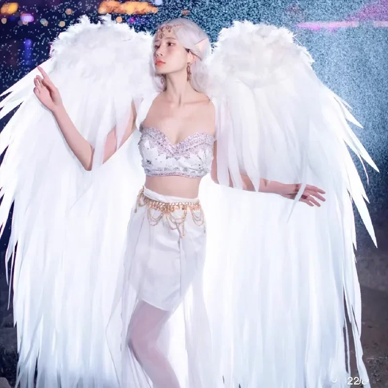 White Feather Wing Angel ปีกฮาโลวีนรุ่น Catwalk เครื่องแต่งกาย Super Wings ไนท์คลับ Performance Props Halloween Party Props