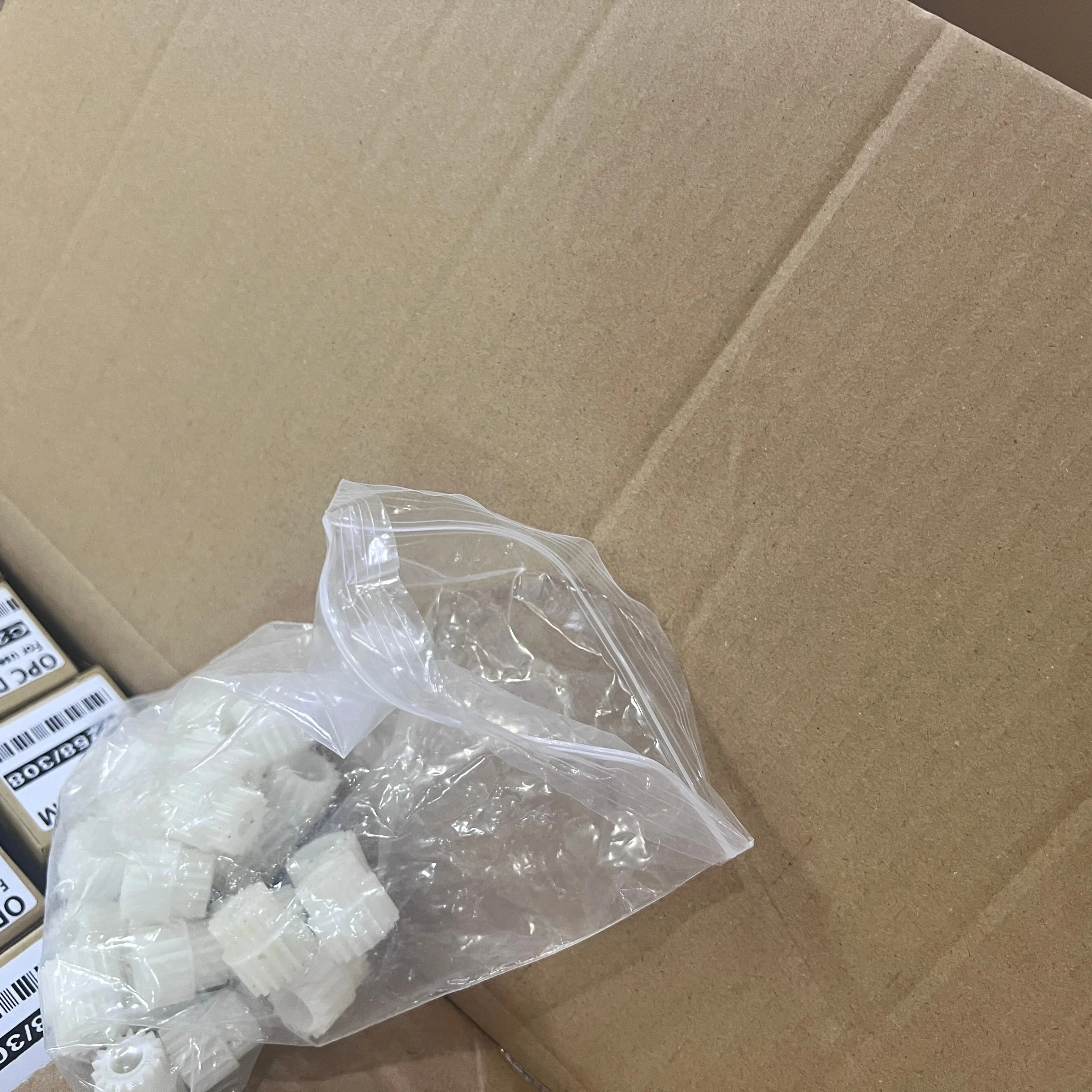 

1PCS LY9007 Ejector Gear for Brother HL-2260 HL-2320 2560 2365 2560DN 2260D 2320 DCP-L2520 2540 2740 7080 7180 7380 MFC-l2700