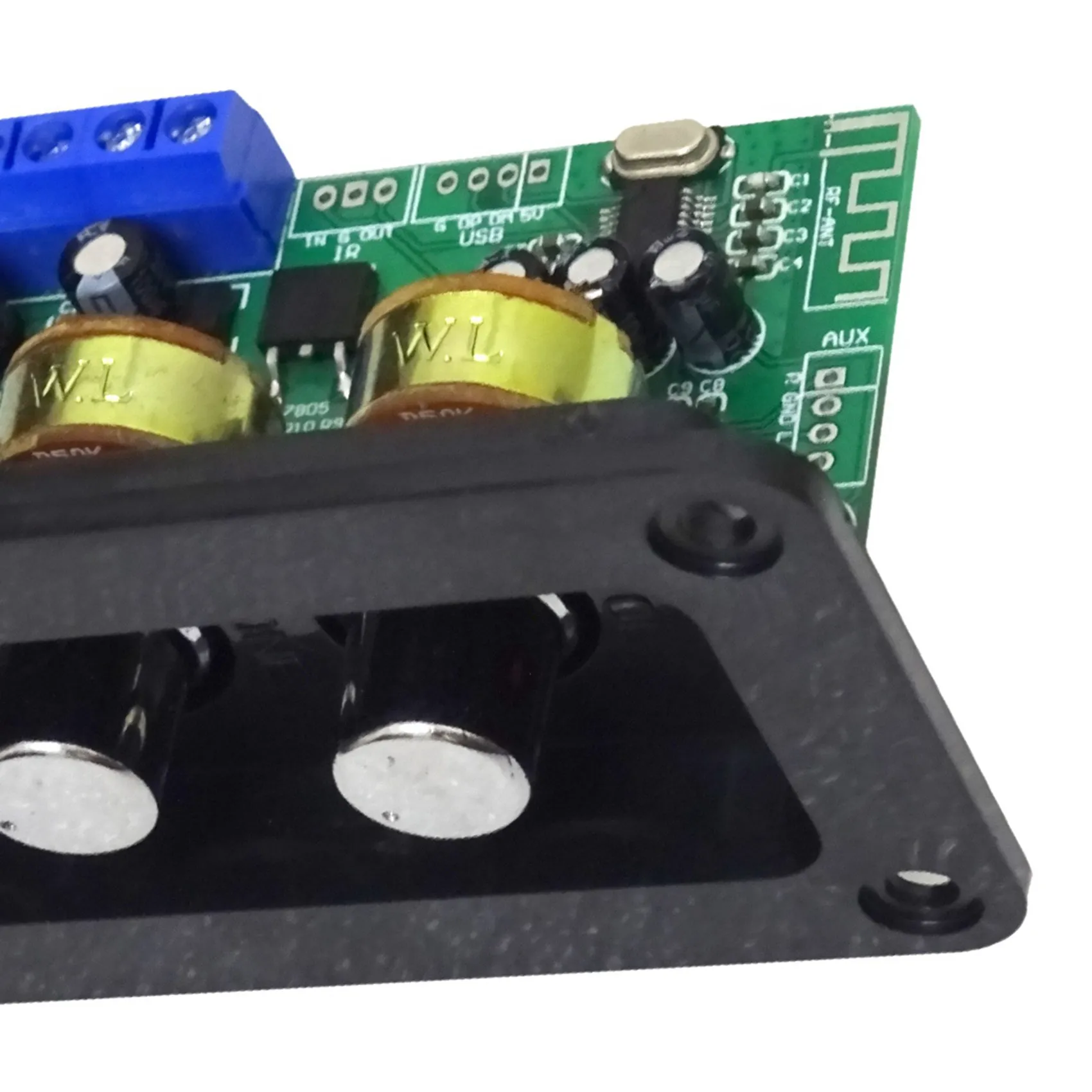 

B21B 8X Bluetooth Amplifier Power Audio Board 20Wx2 Stereo Amp Sound Amplifiers AUX U Disk Decoder Treble Bass Adjustment